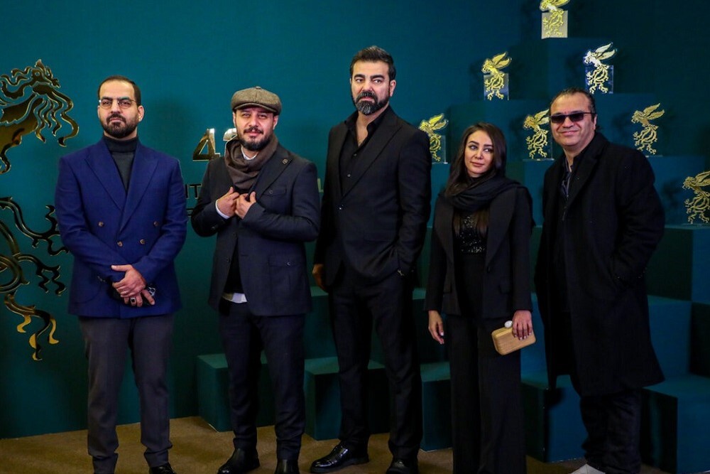 معرفی فیلم «تمساح خونی» اثر جواد عزتی+بازیگران،خلاصه داستان و عکس معرفی فیلم «تمساح خونی» اثر جواد عزتی+بازیگران،خلاصه داستان و عکس