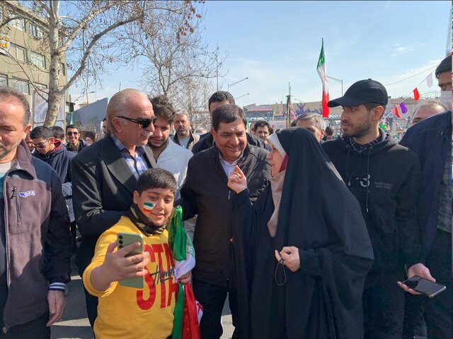 جشن ۴۵ سالگی انقلاب در ایران | راهپیمایی سراسری ۲۲ بهمن ۱۴۰۲ در سراسر کشور آغاز شد + فیلم