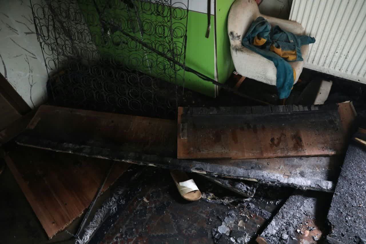 مهار آتشسوزی در طبقه ۷ ساختمانی در بلوار نماز مشهد + عکس مهار آتشسوزی در طبقه ۷ ساختمانی در بلوار نماز مشهد + عکس