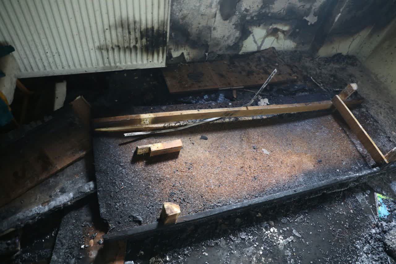 مهار آتشسوزی در طبقه ۷ ساختمانی در بلوار نماز مشهد + عکس مهار آتشسوزی در طبقه ۷ ساختمانی در بلوار نماز مشهد + عکس