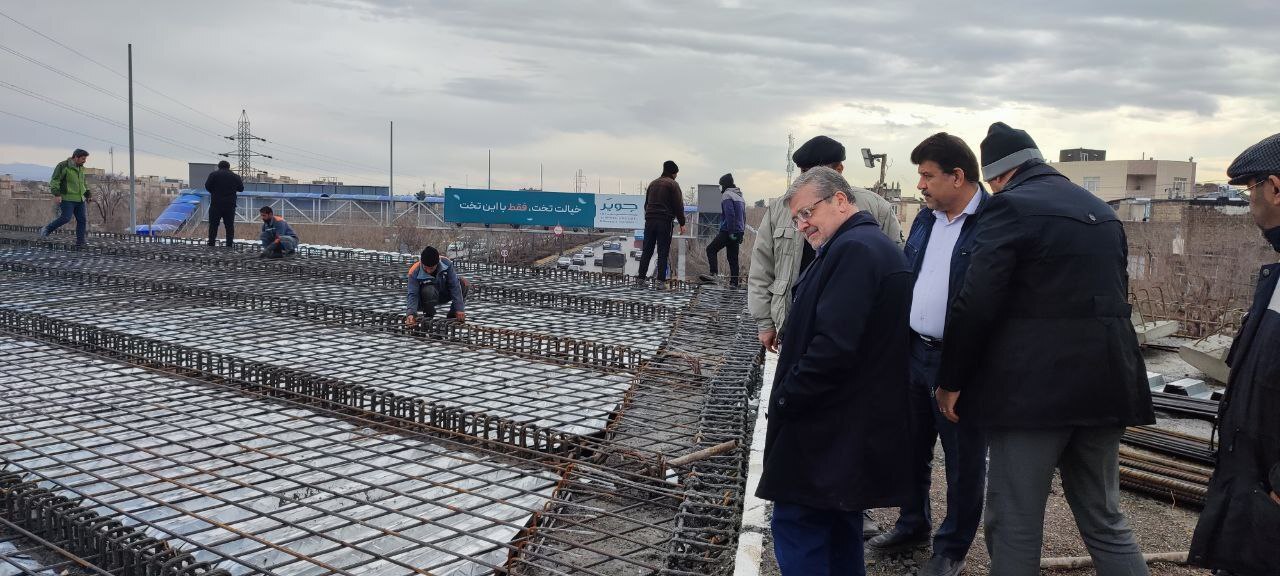 فعالیت سه شیفته عمرانی در دوربرگردان غیرهمسطح شهید میرزایی مشهد فعالیت سه شیفته عمرانی در دوربرگردان غیرهمسطح شهید میرزایی مشهد