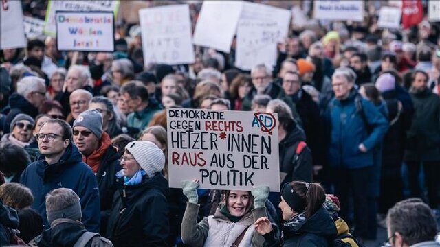 تظاهرات در رم، میلان، مادرید و برلین در حمایت از مردم غزه تظاهرات در رم، میلان، مادرید و برلین در حمایت از مردم غزه