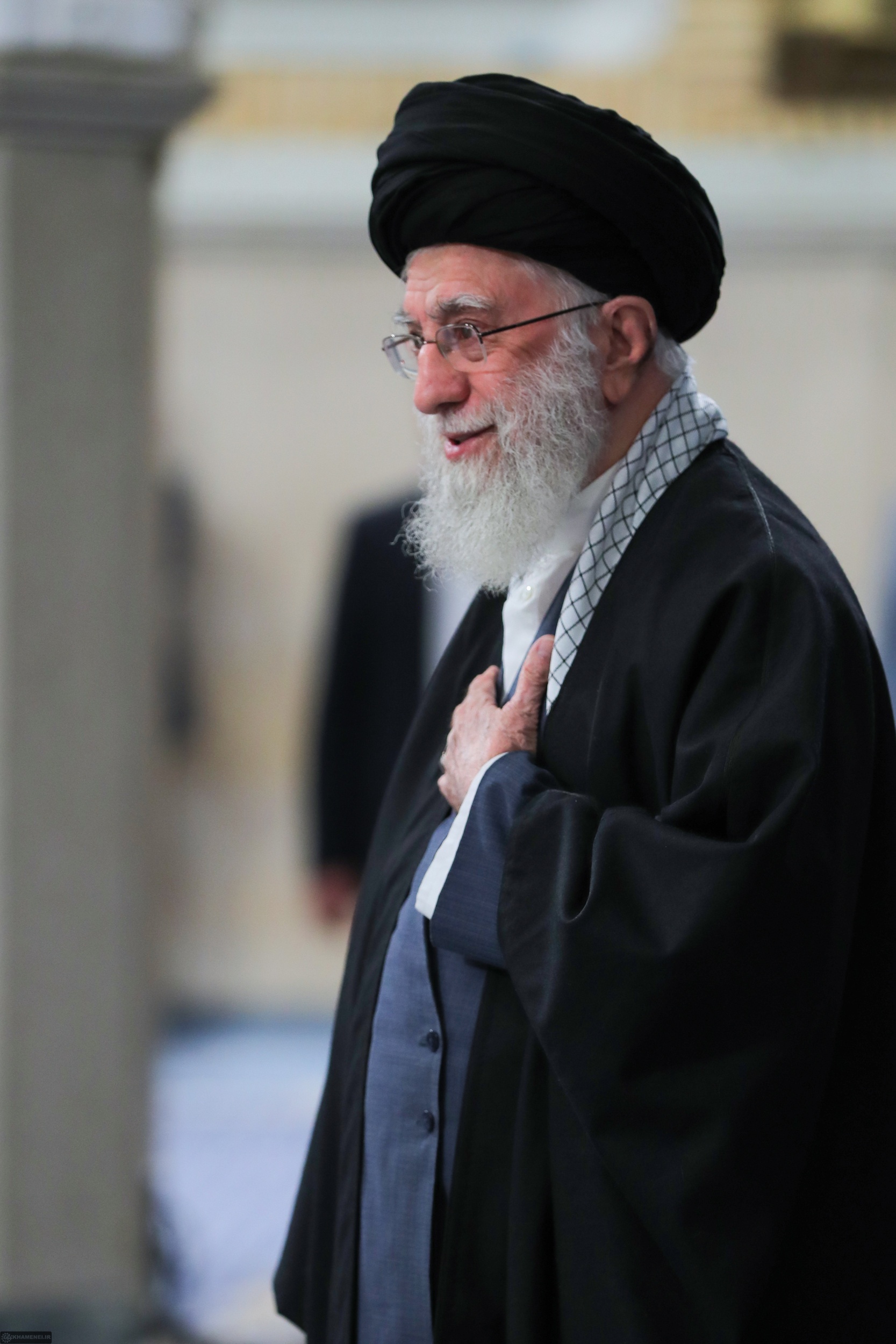 دیدار اعضای مجلس خبرگان با رهبر انقلاب | مقام معظم رهبری: نمایندگان جدید مراقب باشند فضای سیاسی کشور تلخ نشود + فیلم دیدار اعضای مجلس خبرگان با رهبر انقلاب | مقام معظم رهبری: نمایندگان جدید مراقب باشند فضای سیاسی کشور تلخ نشود + فیلم