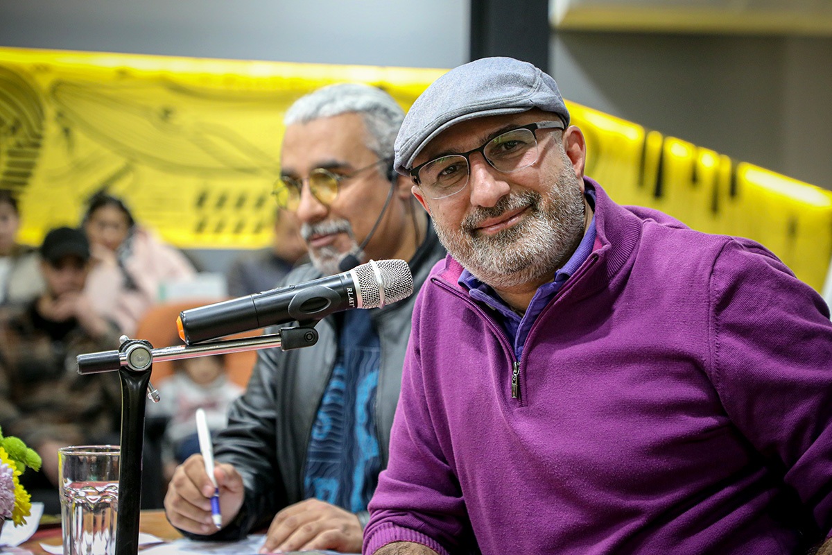 منصور ضابطیان: زیاد سفر رفتن به من آموخت که آدمها را با هر نوع سلیقه و گرایشی بپذیرم منصور ضابطیان: زیاد سفر رفتن به من آموخت که آدمها را با هر نوع سلیقه و گرایشی بپذیرم