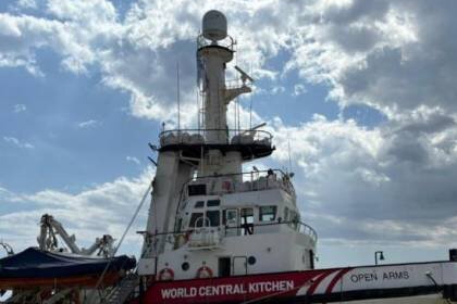 آمریکا کشتی حامل تجهیزات اولیه برای احداث اسکله موقت در غزه را به منطقه اعزام کرد آمریکا کشتی حامل تجهیزات اولیه برای احداث اسکله موقت در غزه را به منطقه اعزام کرد