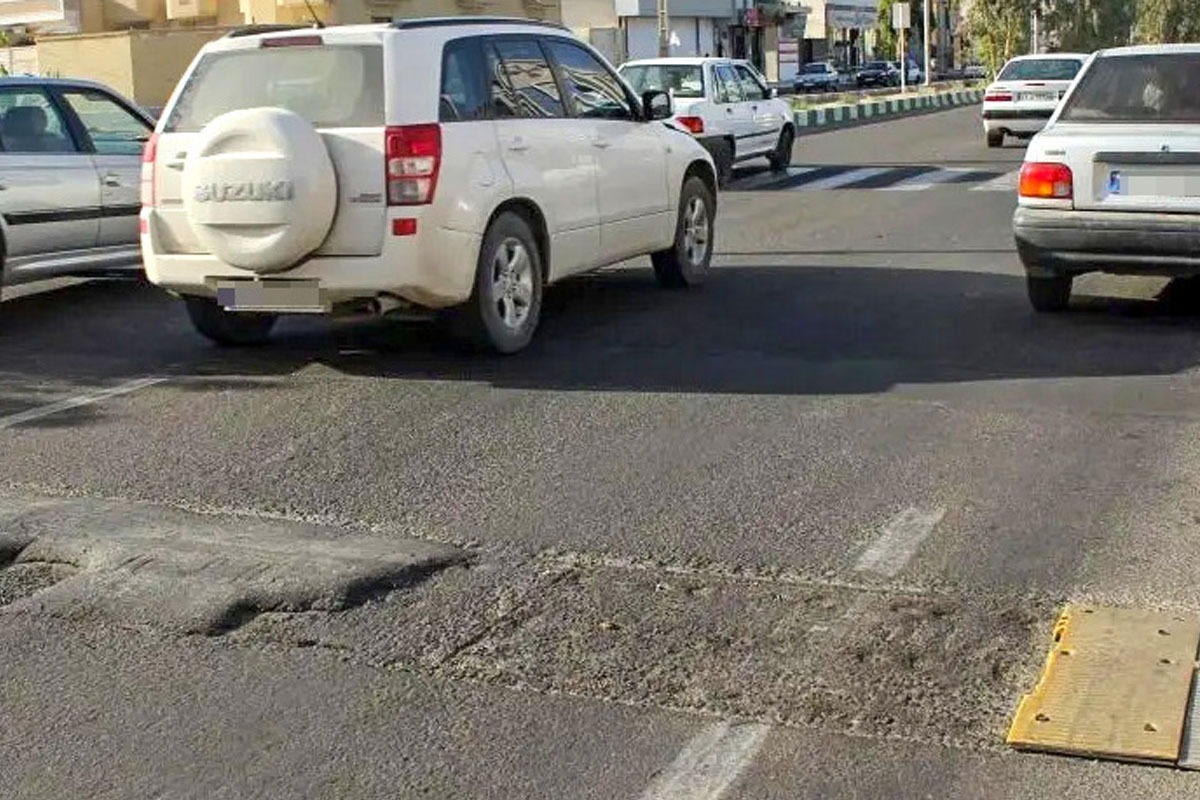 نگاهی نزدیک به کارایی سرعت‌گیر‌ها در معابر مشهد | ارتفاع یک سرعت‌گیر استاندارد باید ۱۰ تا ۱۲ سانتیمتر باشد