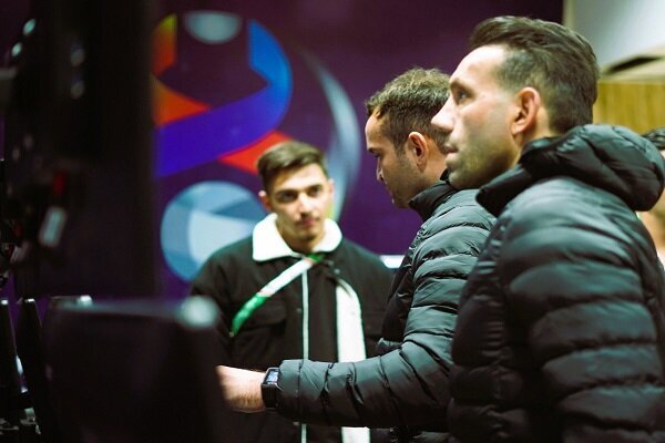 بازدید تیم داوری دربی ۱۰۳ از استادیوم و اتاق VAR + عکس بازدید تیم داوری دربی ۱۰۳ از استادیوم و اتاق VAR + عکس