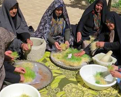 شیرینی بهار در دیگ سمنو شیرینی بهار در دیگ سمنو