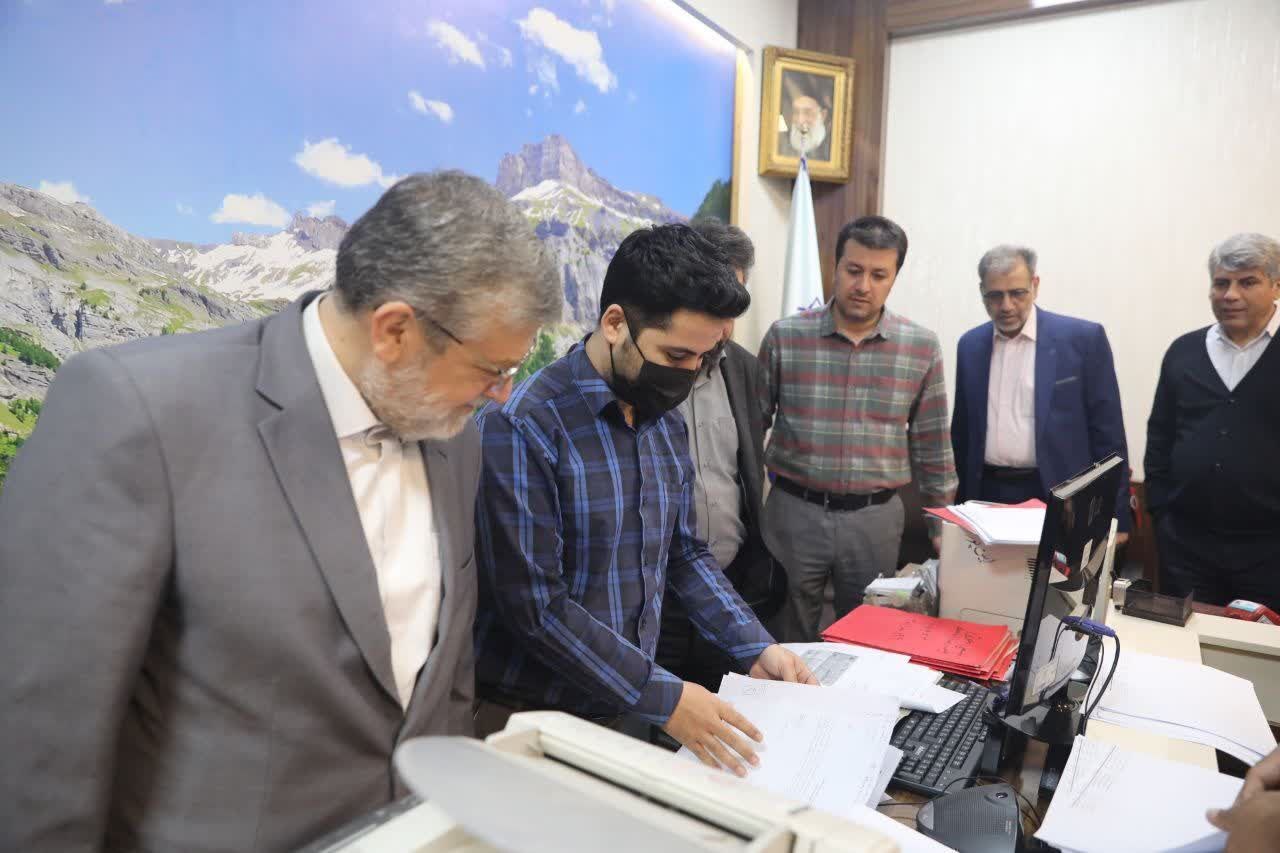 بازدید شهردار مشهد مقدس از فعالیت کارکنان شهرداری در روز تعطیل (۲۵ اسفند ۱۴۰۲) بازدید شهردار مشهد مقدس از فعالیت کارکنان شهرداری در روز تعطیل (۲۵ اسفند ۱۴۰۲)