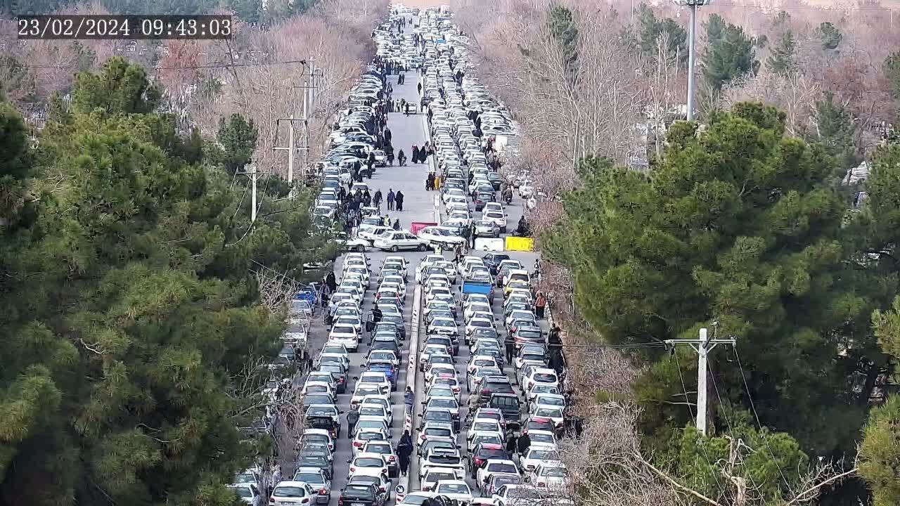 حضور ۱/۵ میلیون نفر از شهروندان در آرامستان بهشترضا (ع) در ایام چراغ برات حضور ۱/۵ میلیون نفر از شهروندان در آرامستان بهشترضا (ع) در ایام چراغ برات