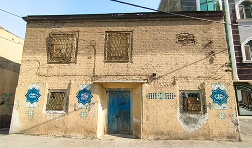 جرس خاموش ساربان در کوچه ساربان‌ها