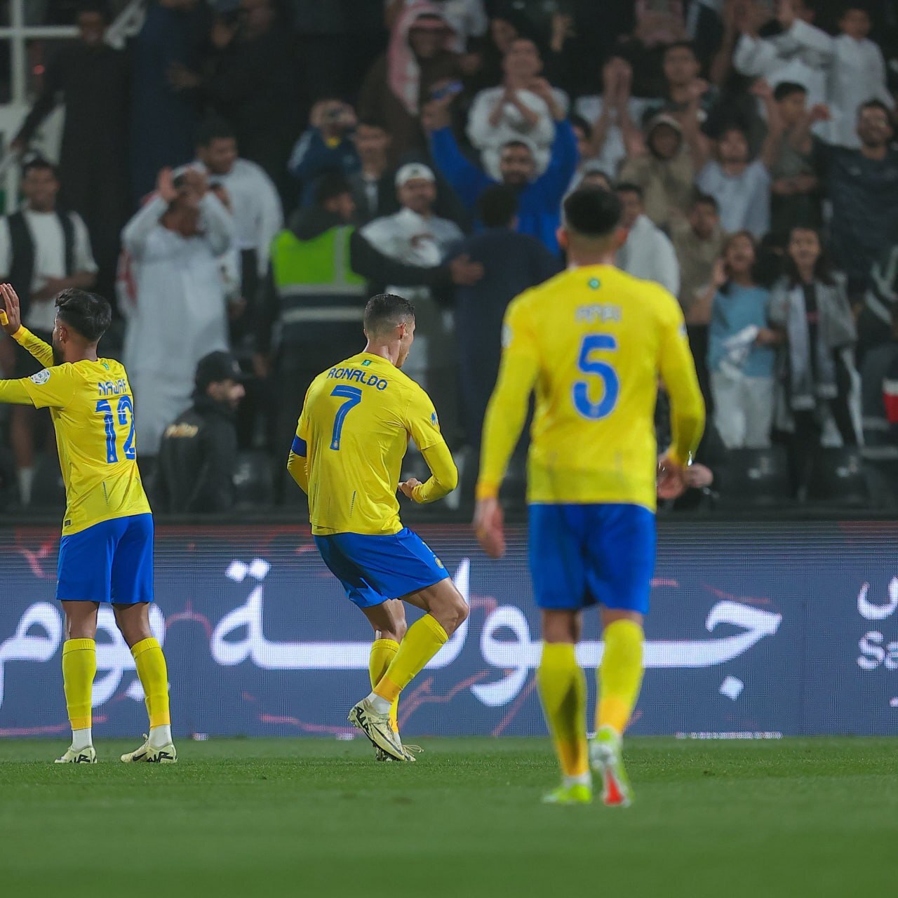 ۲ جلسه محرومیت برای حرکت زشت رونالدو + عکس ۲ جلسه محرومیت برای حرکت زشت رونالدو + عکس