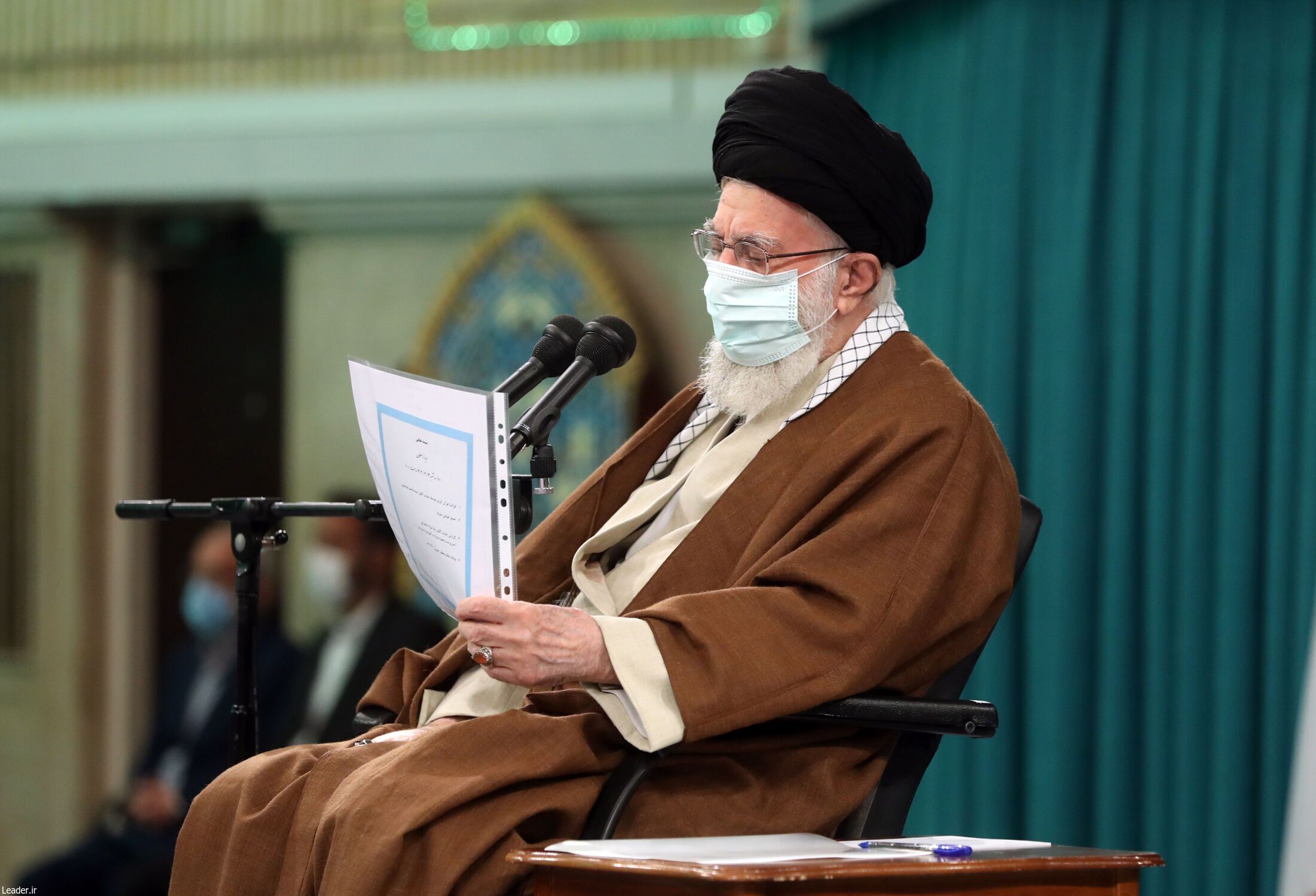 رهبر انقلاب: چرا در آموزش و پرورش بیثباتی در مدیریت وجود دارد؟| معلمان با سختیهای فراوان مشغول مجاهدتند+ فیلم و عکس رهبر انقلاب: چرا در آموزش و پرورش بیثباتی در مدیریت وجود دارد؟| معلمان با سختیهای فراوان مشغول مجاهدتند+ فیلم و عکس