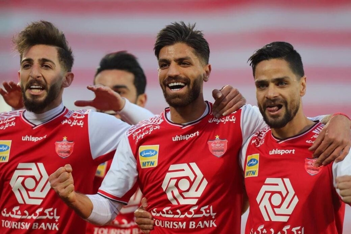 غیبت دو هافبک دفاعی پرسپولیس مقابل پیکان