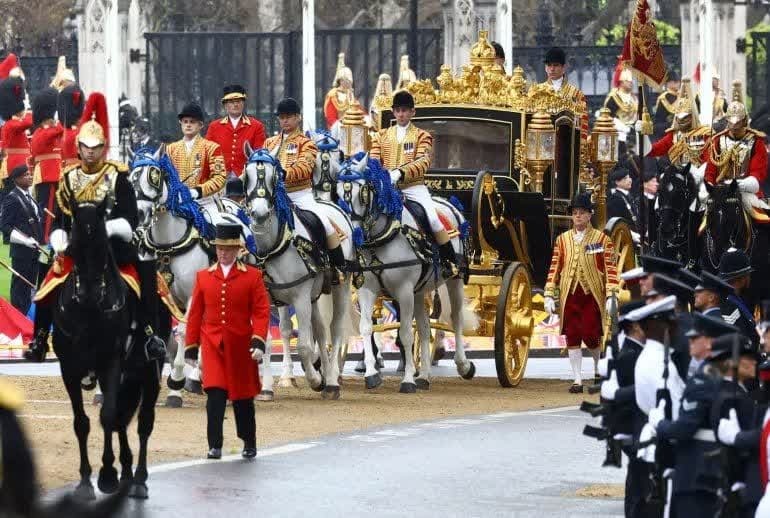 «چارلز سوم» رسماً پادشاه انگلستان شد+ فیلم و عکس «چارلز سوم» رسماً پادشاه انگلستان شد+ فیلم و عکس