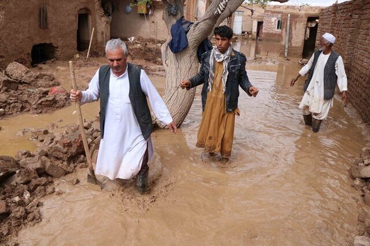 بارندگی شدید و جاری شدن سیلاب در ولایت «ننگرهار» در شرق افغانستان چهار کشته و ۲۵ مصدوم برجا گذاشته است.