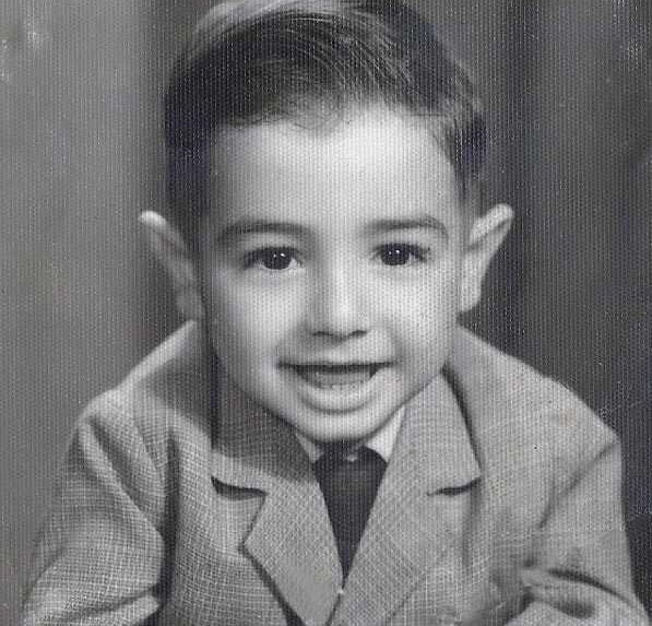 درباره «حسین زمان» خوانندهای که پس از ۱۶ سال دوری از صحنه، کنسرت برگزار کرد + بیوگرافی و تصاویر درباره «حسین زمان» خوانندهای که پس از ۱۶ سال دوری از صحنه، کنسرت برگزار کرد + بیوگرافی و تصاویر