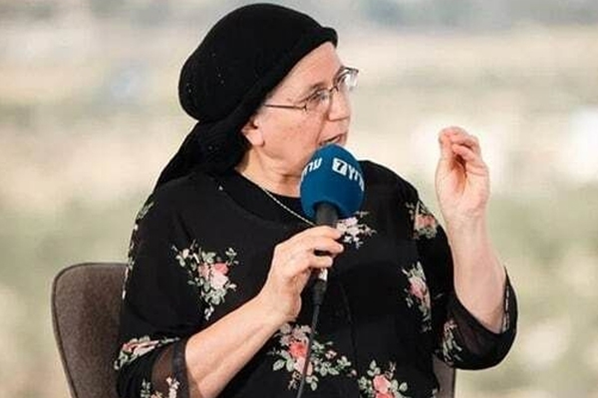 اوریت استروک وزیر ماموریت های ملی رژیم صهیونیستی با انتشار ویدویی از وارد آمدن آسیب به خودرو خود در شهرک سدیروت خبر داد.