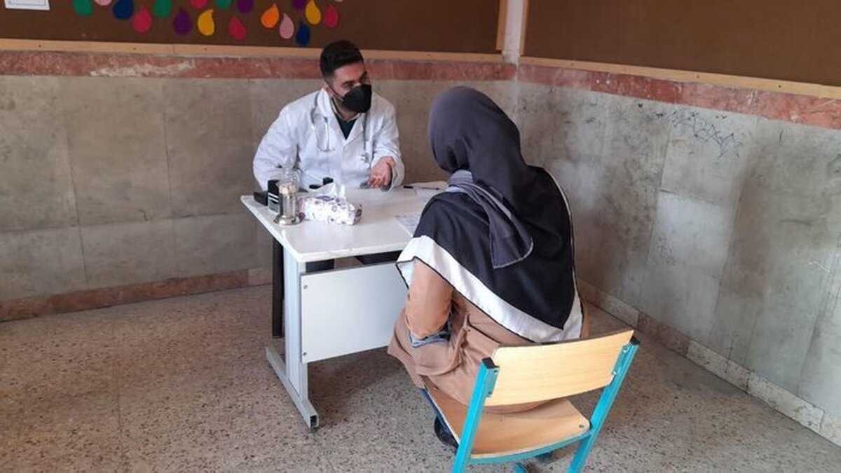 خدمت رسانی ۵۰ پزشک متخصص در اردوی جهادی منطقه تبادکان