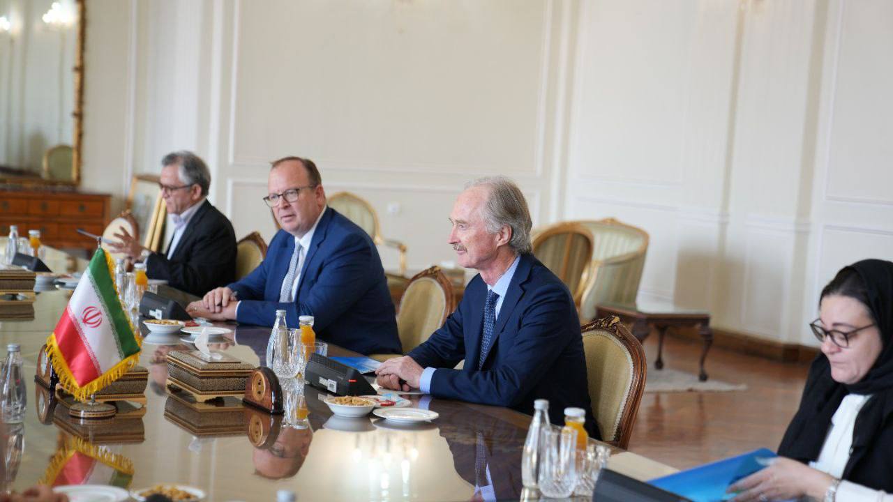 نماینده سازمان ملل در امور سوریه با امیرعبداللهیان دیدار کرد+ فیلم و عکس نماینده سازمان ملل در امور سوریه با امیرعبداللهیان دیدار کرد+ فیلم و عکس