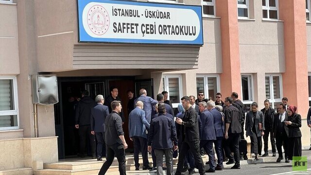 اردوغان پس از انداختن رای در صندوق: امیدواریم نتیجه انتخابات برای آینده کشور مفید باشد