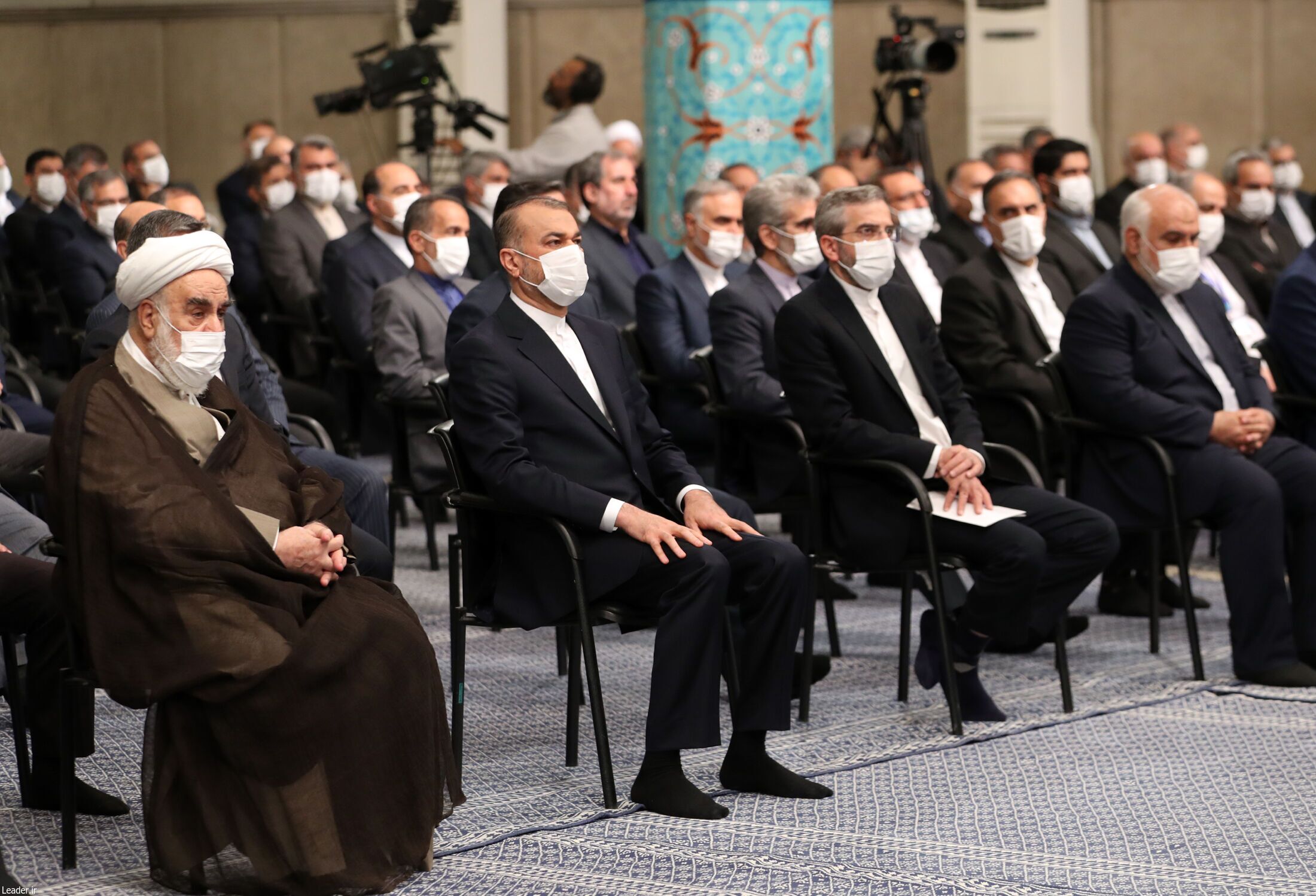 دیدار مسئولان وزارت خارجه و سفیران ایران با رهبر انقلاب