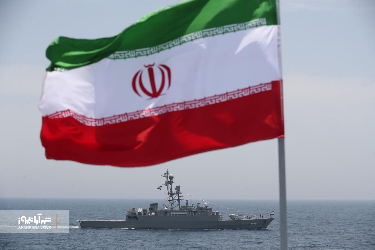 ماموریت ناوگروه ۳۶۰ پایان یافت| پهلوگیری ناوشکن دنا و ناو بند مکران در بندرعباس+ فیلم و عکس ماموریت ناوگروه ۳۶۰ پایان یافت| پهلوگیری ناوشکن دنا و ناو بند مکران در بندرعباس+ فیلم و عکس