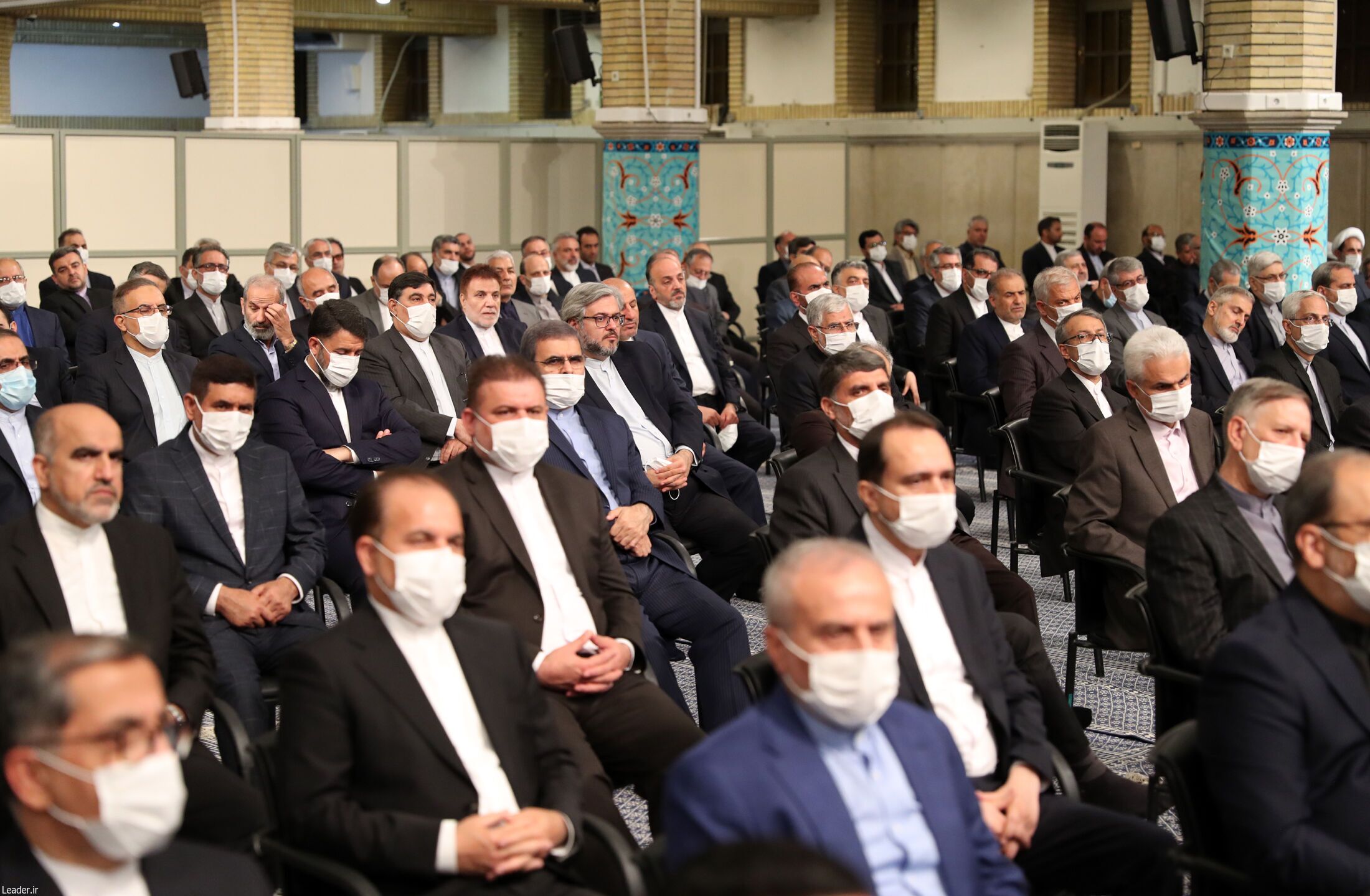 رهبر انقلاب: «نرمش قهرمانانه» بد فهمیده شد| عزت در سیاست خارجی یعنی نفی دیپلماسی التماسی+ فیلم و عکس