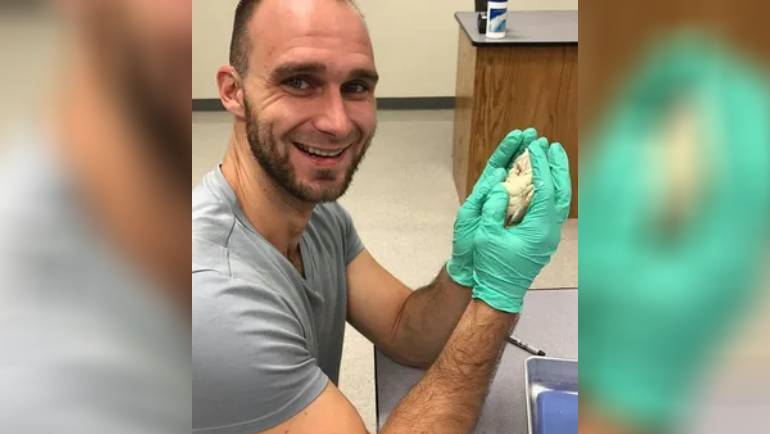 زندانی آمریکایی در زندان انفرادی جان داد + فیلم تصاویر زندانی آمریکایی در زندان انفرادی جان داد + فیلم تصاویر