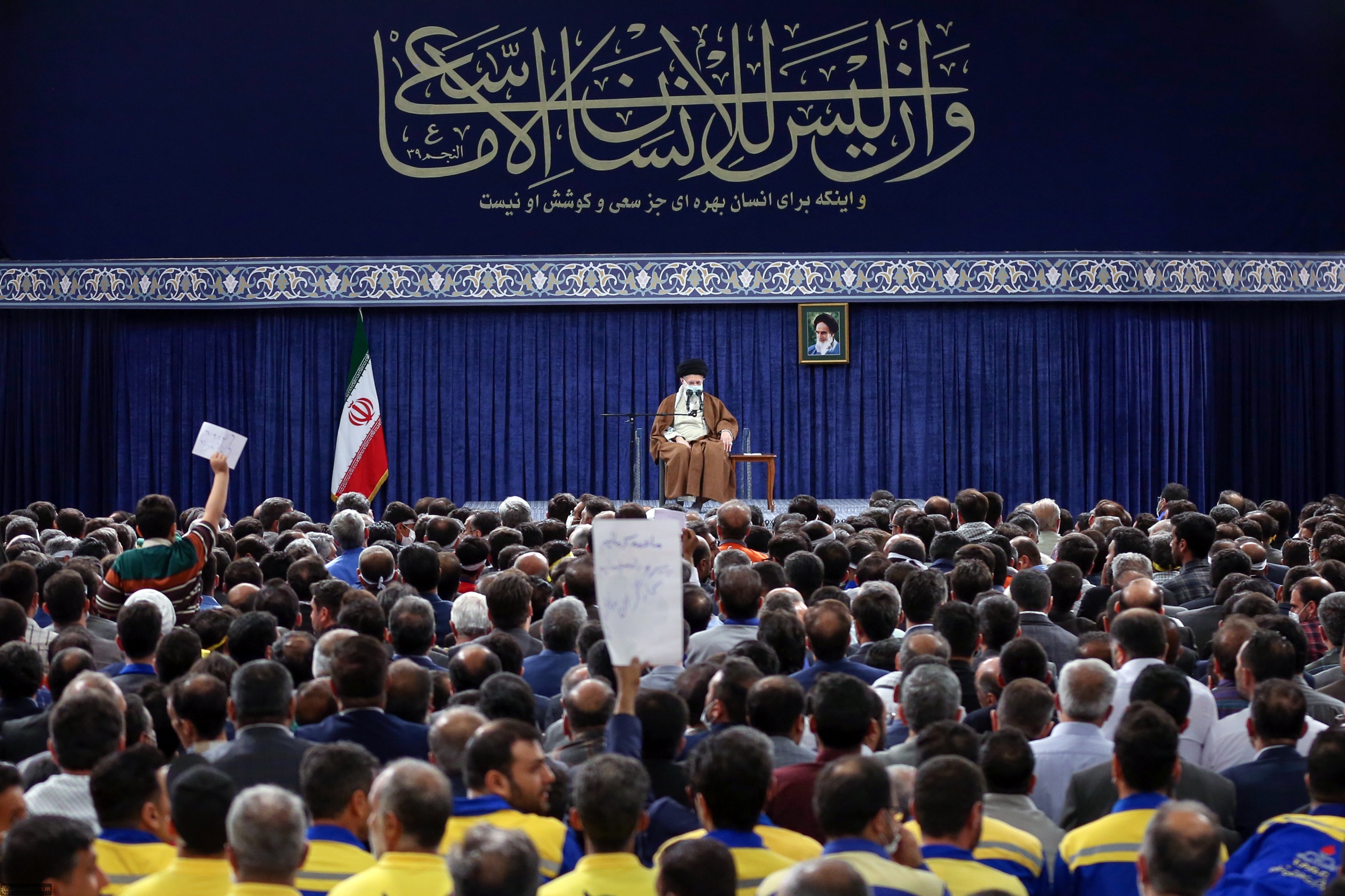 رهبر انقلاب: اعتراض‌های جامعه کارگری، بجاست| دولت و مجلس مبارزه با اژدهای هفت سر فساد را دنبال کنند+ فیلم و عکس