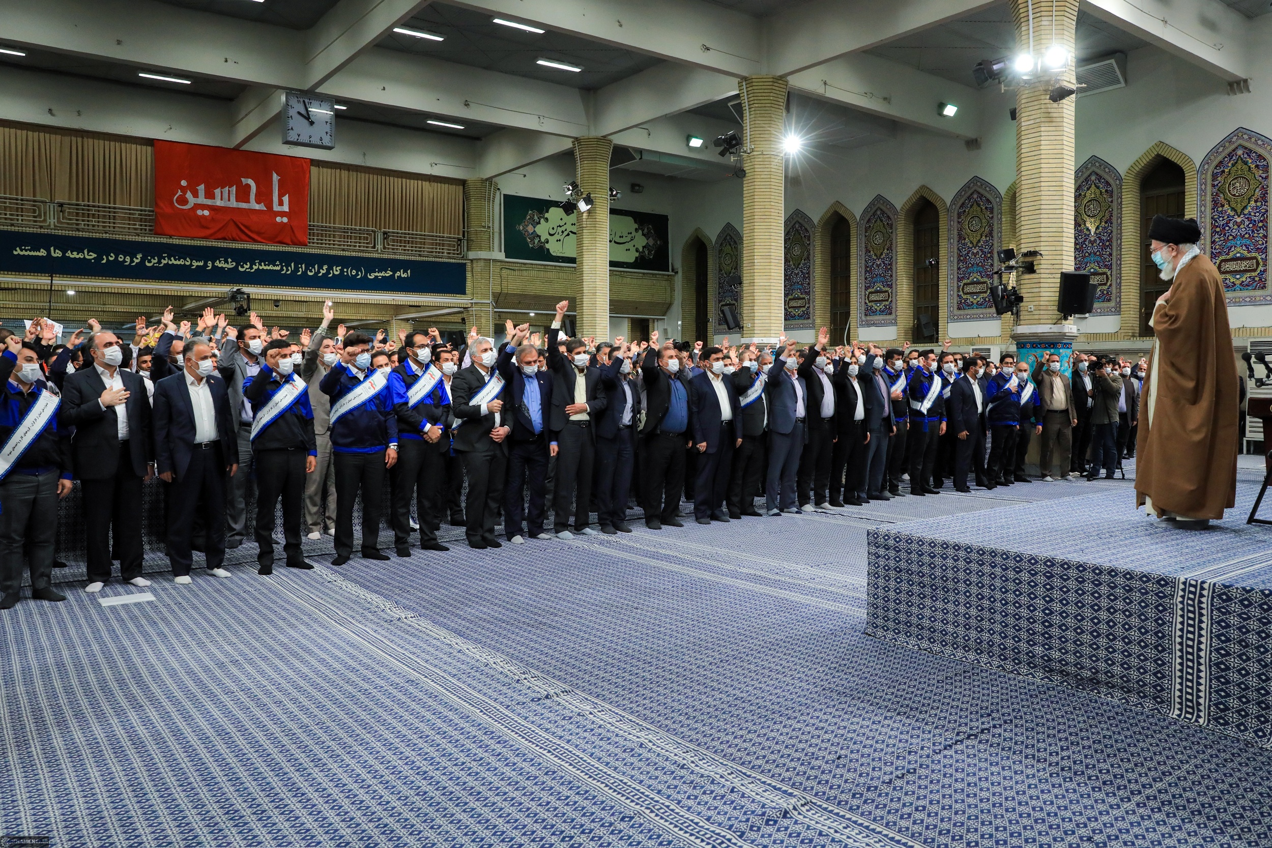 رهبر انقلاب: اعتراض‌های جامعه کارگری، بجاست| دولت و مجلس مبارزه با اژدهای هفت سر فساد را دنبال کنند+ فیلم و عکس