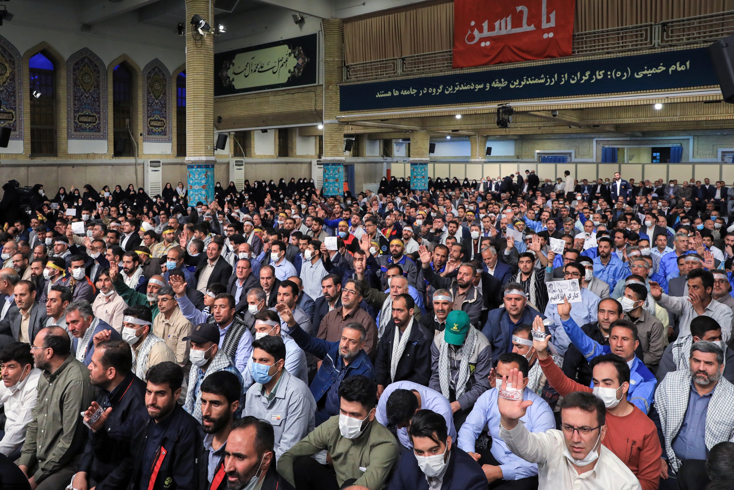 رهبر انقلاب: اعتراض‌های جامعه کارگری، بجاست| دولت و مجلس مبارزه با اژدهای هفت سر فساد را دنبال کنند+ فیلم و عکس