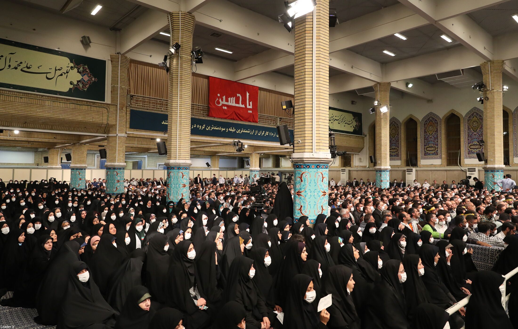 رهبر انقلاب: اعتراض‌های جامعه کارگری، بجاست| ۲۰ سال پیش گفتم که با اژدهای هفت‌سر فساد باید مبارزه کرد+ فیلم و عکس
