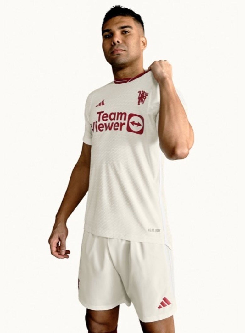 رونمایی از کیت دوم و سوم منچستریونایتد + عکس