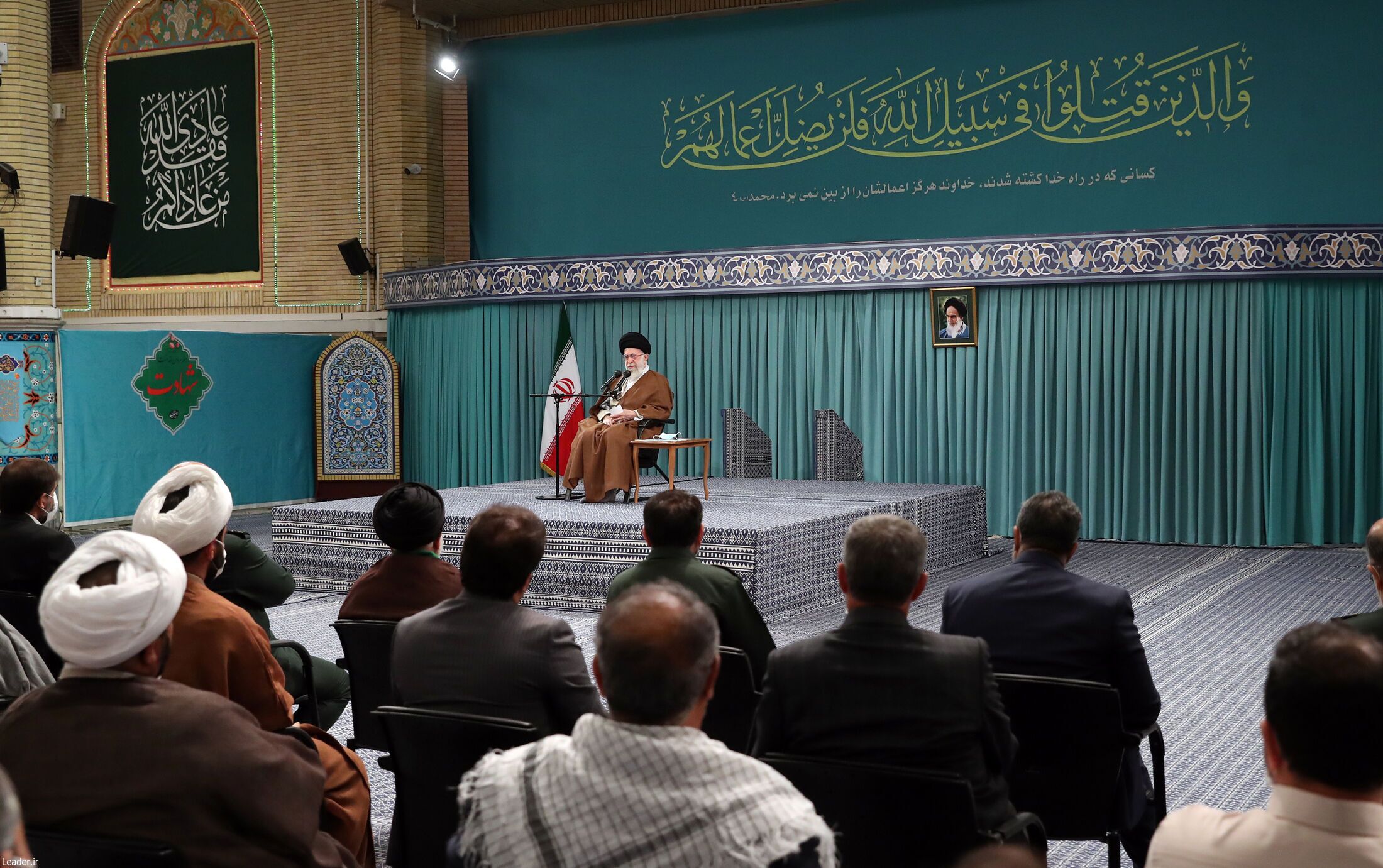 رهبر انقلاب: زنده نگهداشتن یاد شهدا، جهادی بزرگ است| یاد، سلوک و مجاهدت شهدا به نسل جوان منتقل شود+ فیلم و عکس رهبر انقلاب: زنده نگهداشتن یاد شهدا، جهادی بزرگ است| یاد، سلوک و مجاهدت شهدا به نسل جوان منتقل شود+ فیلم و عکس