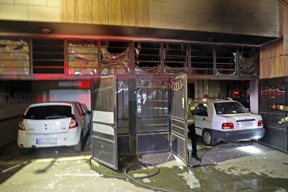 انفجار یک منزل مسکونی در مشهد براثر نشت گاز شهری | نجات جان ۱۶ نفر توسط آتش نشانان انفجار یک منزل مسکونی در مشهد براثر نشت گاز شهری | نجات جان ۱۶ نفر توسط آتش نشانان