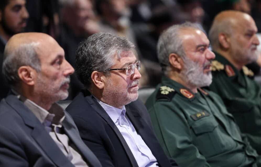 برگزاری نخستین یادواره ۶۴ شهید حافظ آسمان شهر با حضور شهردار مشهدمقدس برگزاری نخستین یادواره ۶۴ شهید حافظ آسمان شهر با حضور شهردار مشهدمقدس