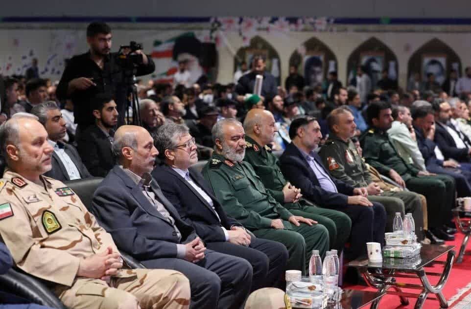 برگزاری نخستین یادواره ۶۴ شهید حافظ آسمان شهر با حضور شهردار مشهدمقدس برگزاری نخستین یادواره ۶۴ شهید حافظ آسمان شهر با حضور شهردار مشهدمقدس