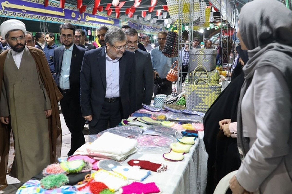 بازدید شهردار مشهد مقدس از جشنواره‌های ریحان شهر و نسیم کرامت در بوستان‌های ریحانه و بهار + تصاویر