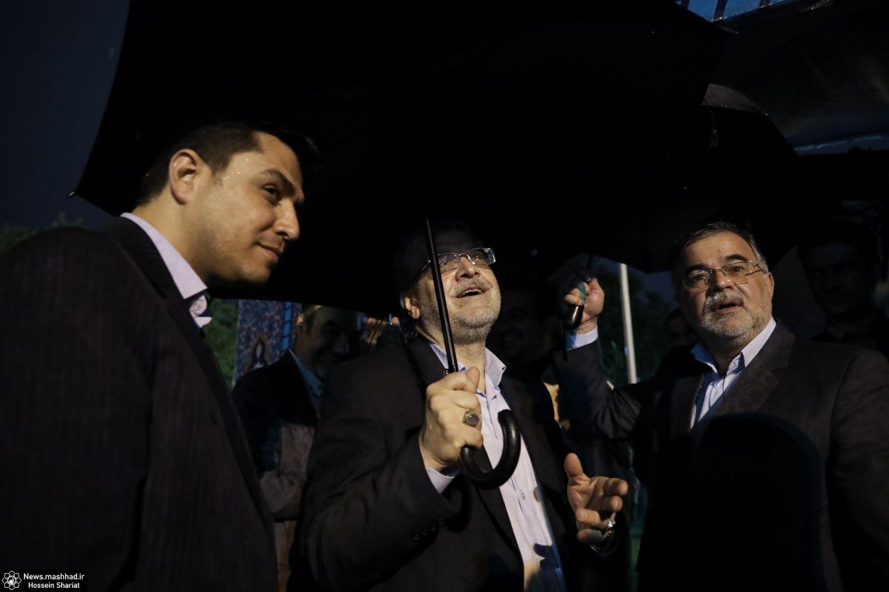 بازدید شهردار مشهد مقدس از جشنواره‌های ریحان شهر و نسیم کرامت در بوستان‌های ریحانه و بهار + تصاویر