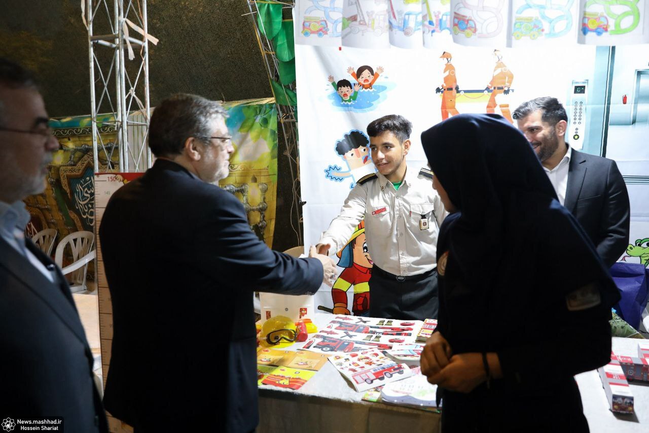 بازدید شهردار مشهد مقدس از جشنواره‌های ریحان شهر و نسیم کرامت در بوستان‌های ریحانه و بهار + تصاویر