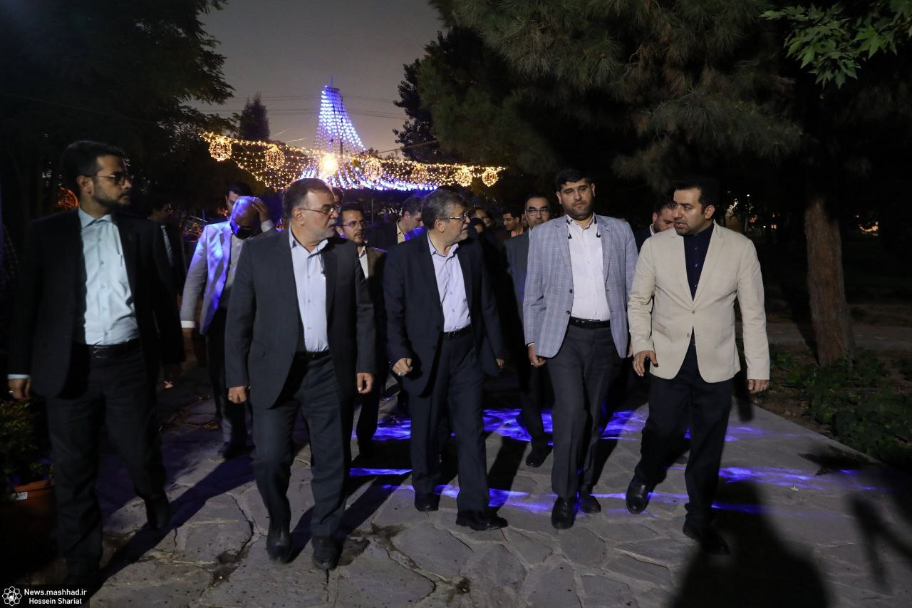 بازدید شهردار مشهد مقدس از جشنواره‌های ریحان شهر و نسیم کرامت در بوستان‌های ریحانه و بهار + تصاویر