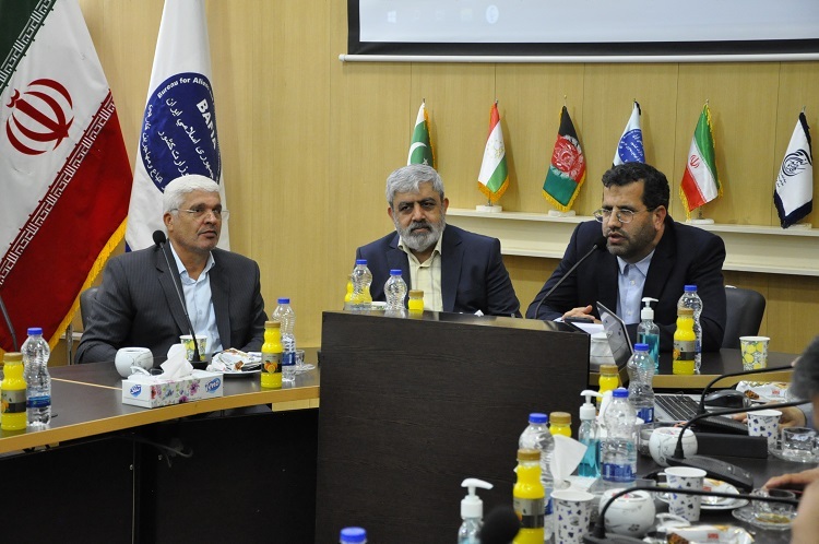مدیرکل اتباع و مهاجران خارجی خراسان رضوی تغییر کرد | مهاجران صاحب کارت شناسایی هوشمند می‌شوند