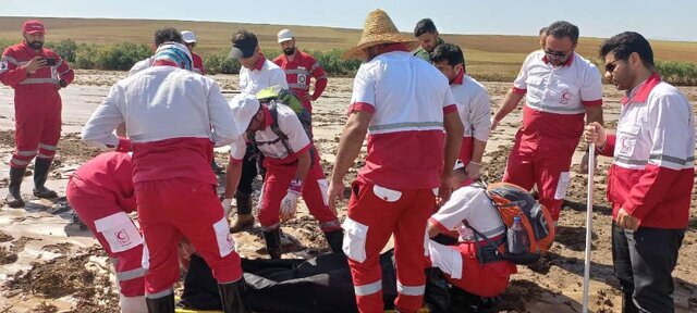 کشف ۵ پیکر مفقود شده در سیل شهرستان گرمی اردبیل کشف ۵ پیکر مفقود شده در سیل شهرستان گرمی اردبیل