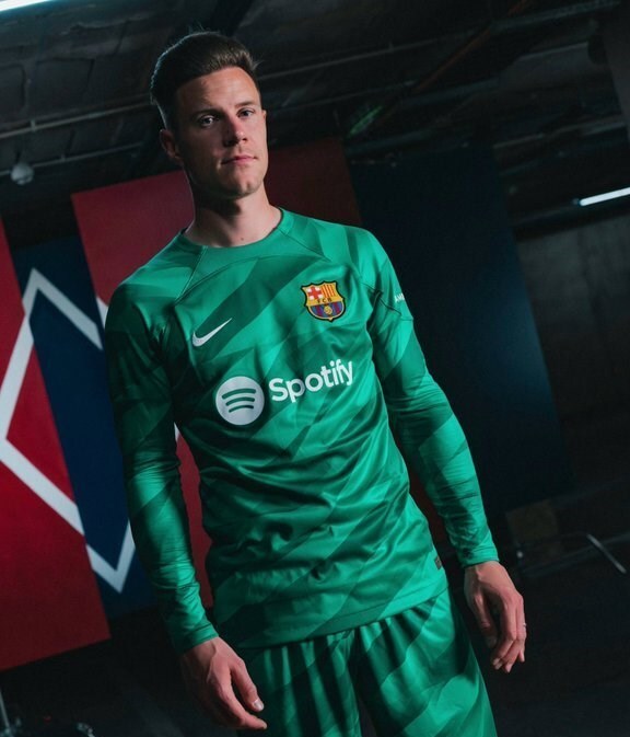 پیراهن بارسلونا رونمایی شد + عکس پیراهن بارسلونا رونمایی شد + عکس