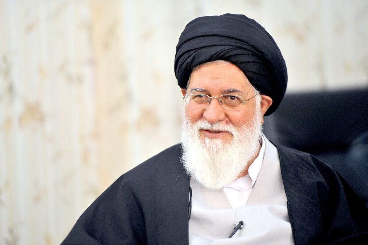 نماینده ولی فقیه در خراسان رضوی و امام جمعه مشهد مقدس به مناسبت ۱۴ امین سالروز انتشار روزنامه شهرآرا با ارسال پیامی به موسسه فرهنگی شهرآرا این روز را به مدیرعامل و خبرنگاران و پرسنل این مجموعه تبریک گفت.