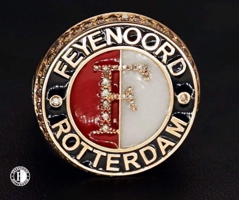 هدیه لاکچری فاینورد به جهانبخش + عکس هدیه لاکچری فاینورد به جهانبخش + عکس