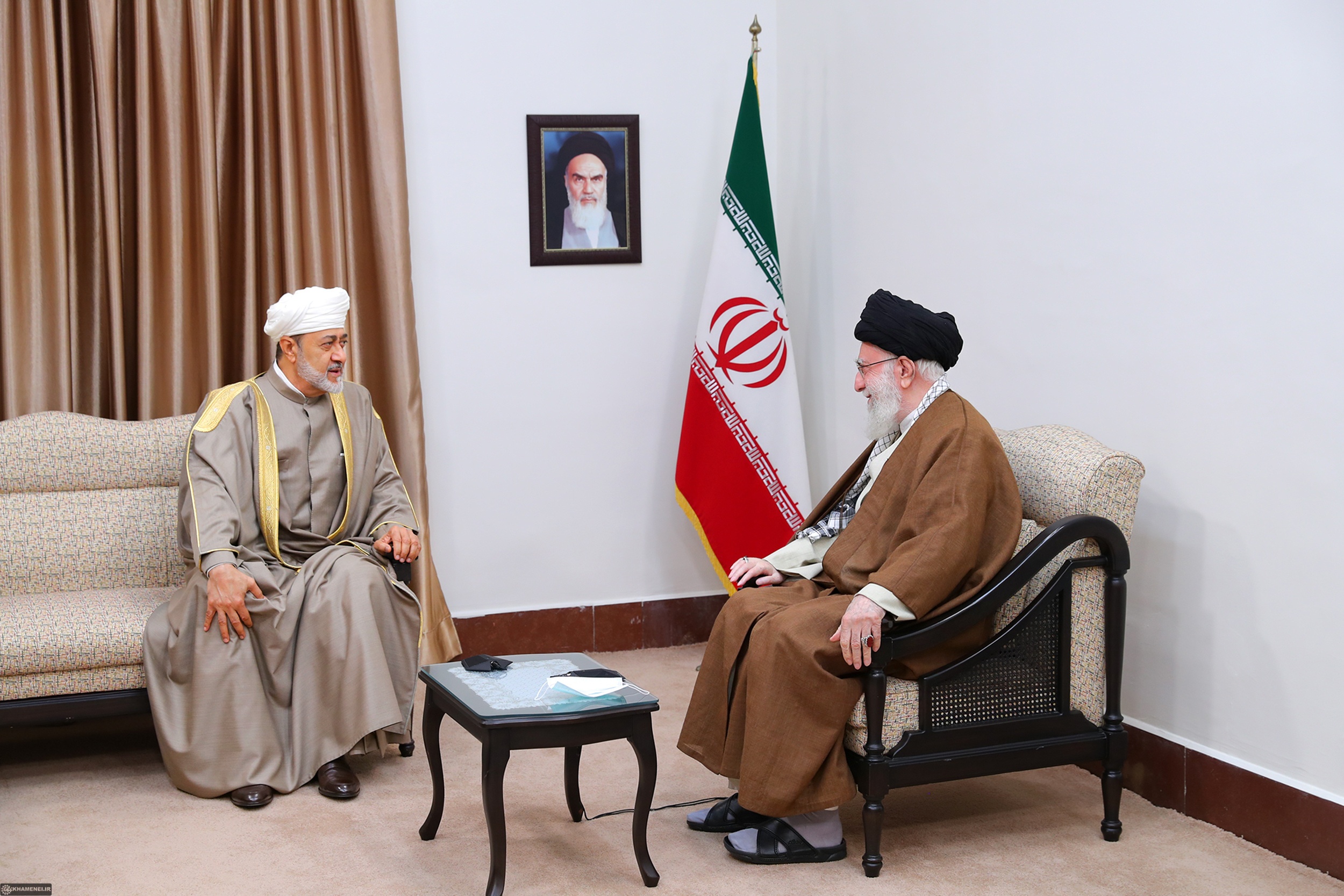 دیدار سلطان عمان با رهبر انقلاب+ عکس دیدار سلطان عمان با رهبر انقلاب+ عکس