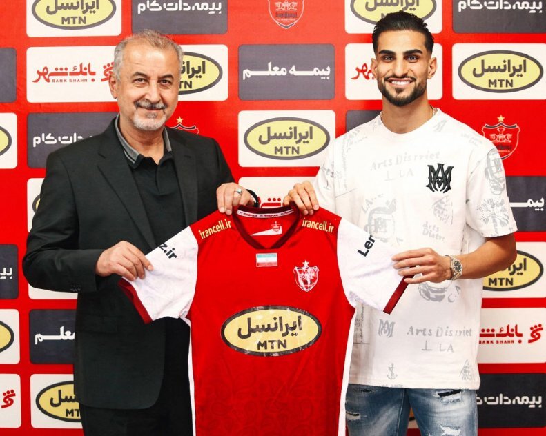 قرارداد شهاب با پرسپولیس امضا شد + عکس قرارداد شهاب با پرسپولیس امضا شد + عکس