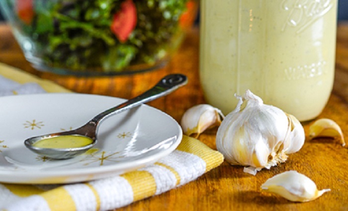 پنج سس سالاد کم کالری و خوشمزه + همراه با دستور تهیه پنج سس سالاد کم کالری و خوشمزه + همراه با دستور تهیه